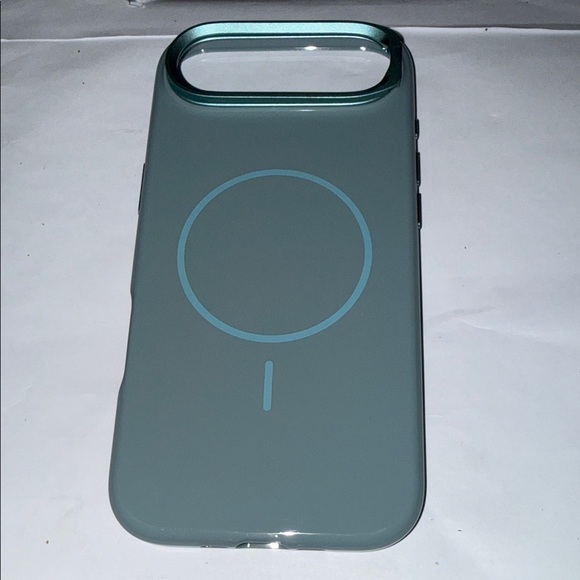 Other - Sleek Green iPhone Air Case with MagSafe Compatibility - NWOT